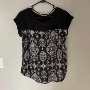 Large black with white details too